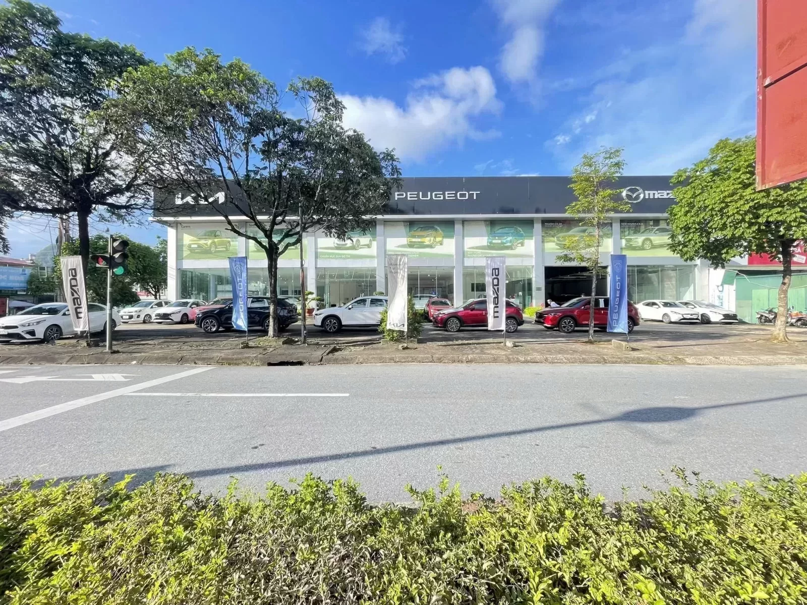 Hình ảnh showroom Mazda Lai Châu
